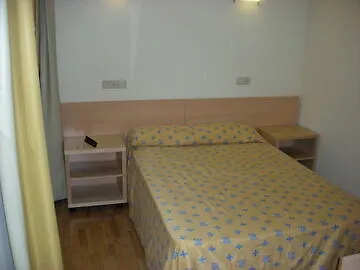 Abrevadero 2* برشلونة